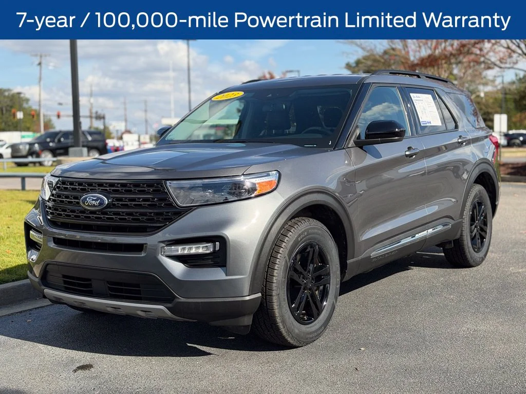 Used 2023 Gray Ford XLT image 4