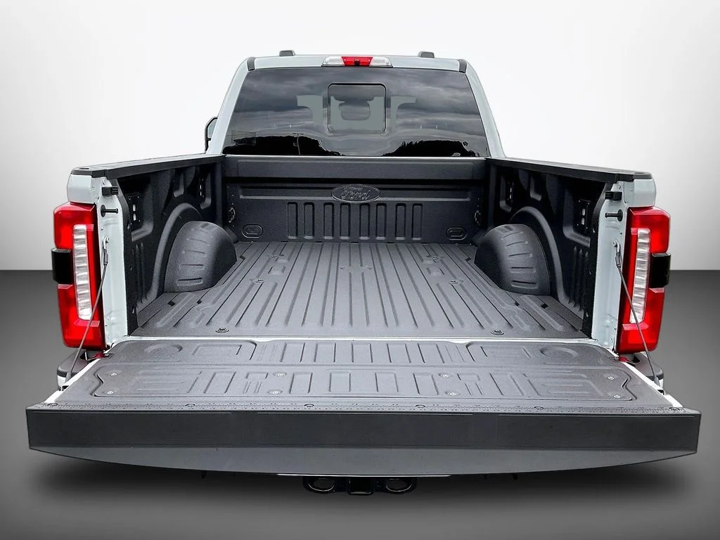 New 2026 Avalanche Ford F-250® XLT image 17