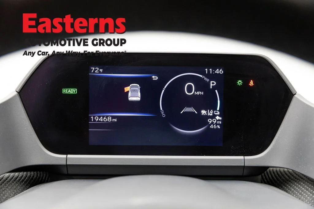 Used 2023 Silver Toyota XLE image 17