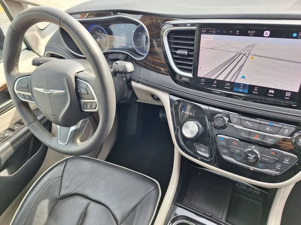 2023 Chrysler Pacifica Limited - Photo 33