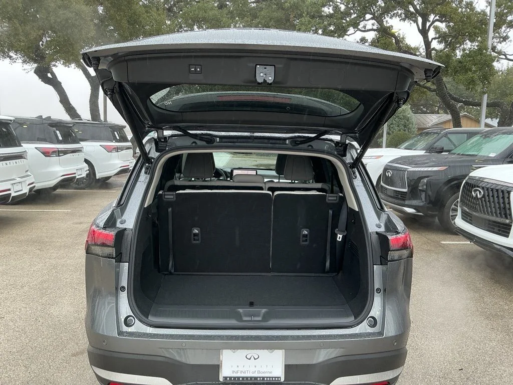 New 2026 GRAPHITE SHADOW INFINITI Luxe FWD image 30