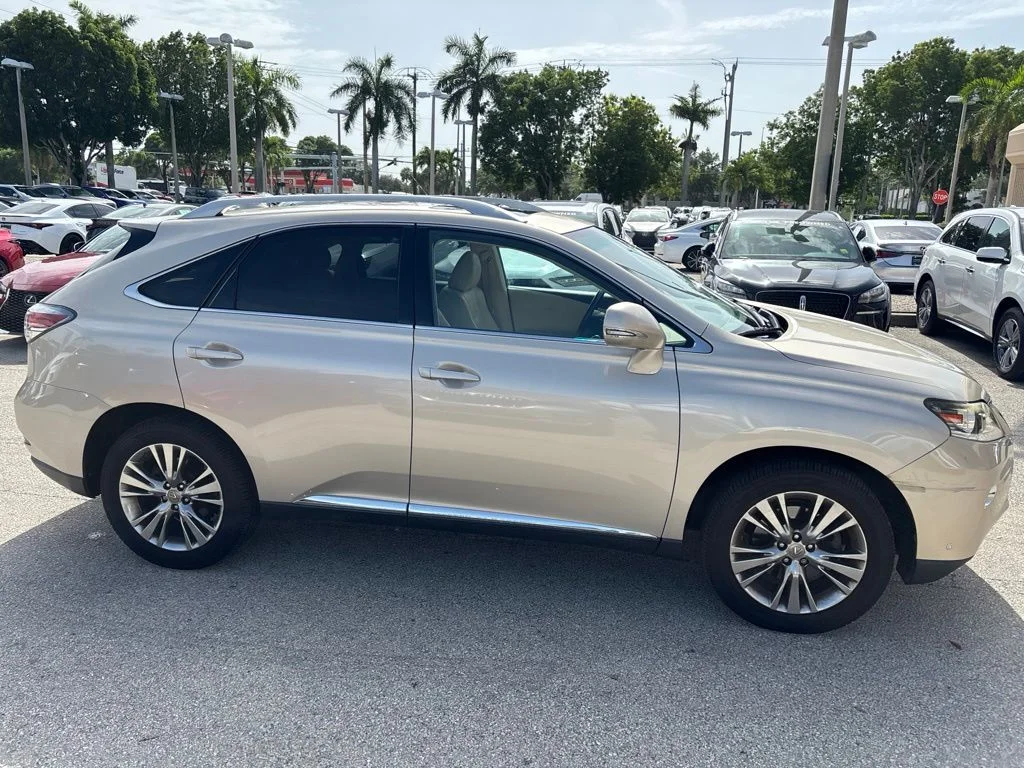 Used 2014 Beige Lexus 350 image 4