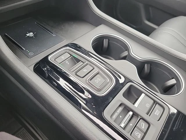 New 2026 Platinum White Pearl Honda Touring Blackout image 13
