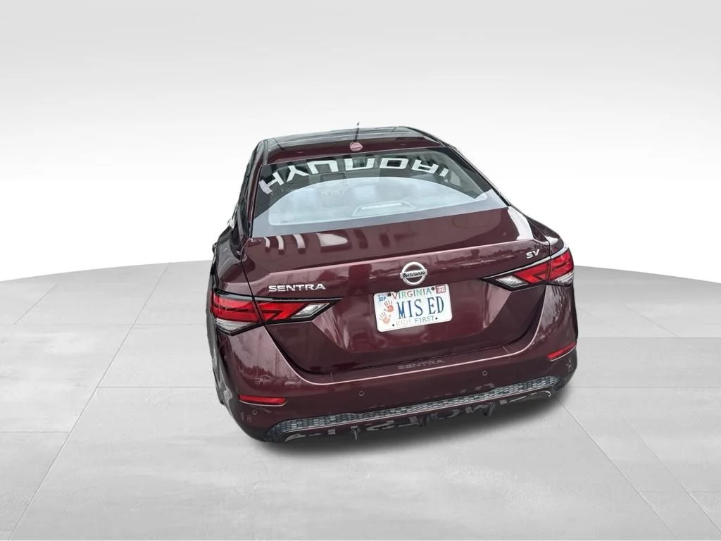 Used 2022 Red Nissan SV image 12