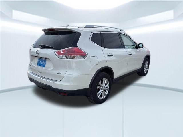 Used 2016 White Nissan SV image 6