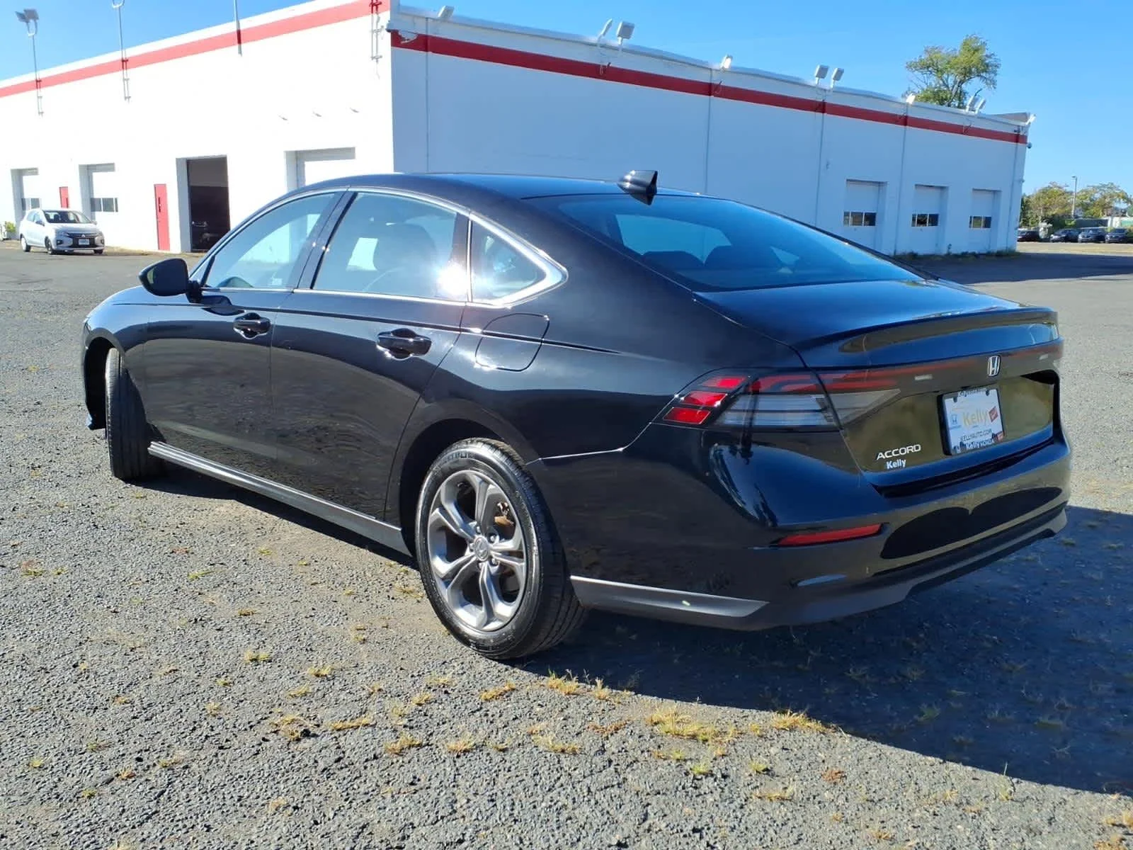 2023 Honda Accord EX - Photo 5