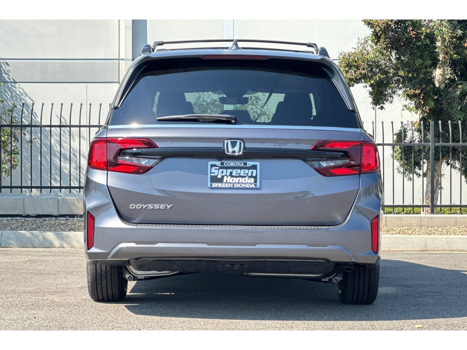Used 2026 Modern Steel Metallic Honda EX-L image 4
