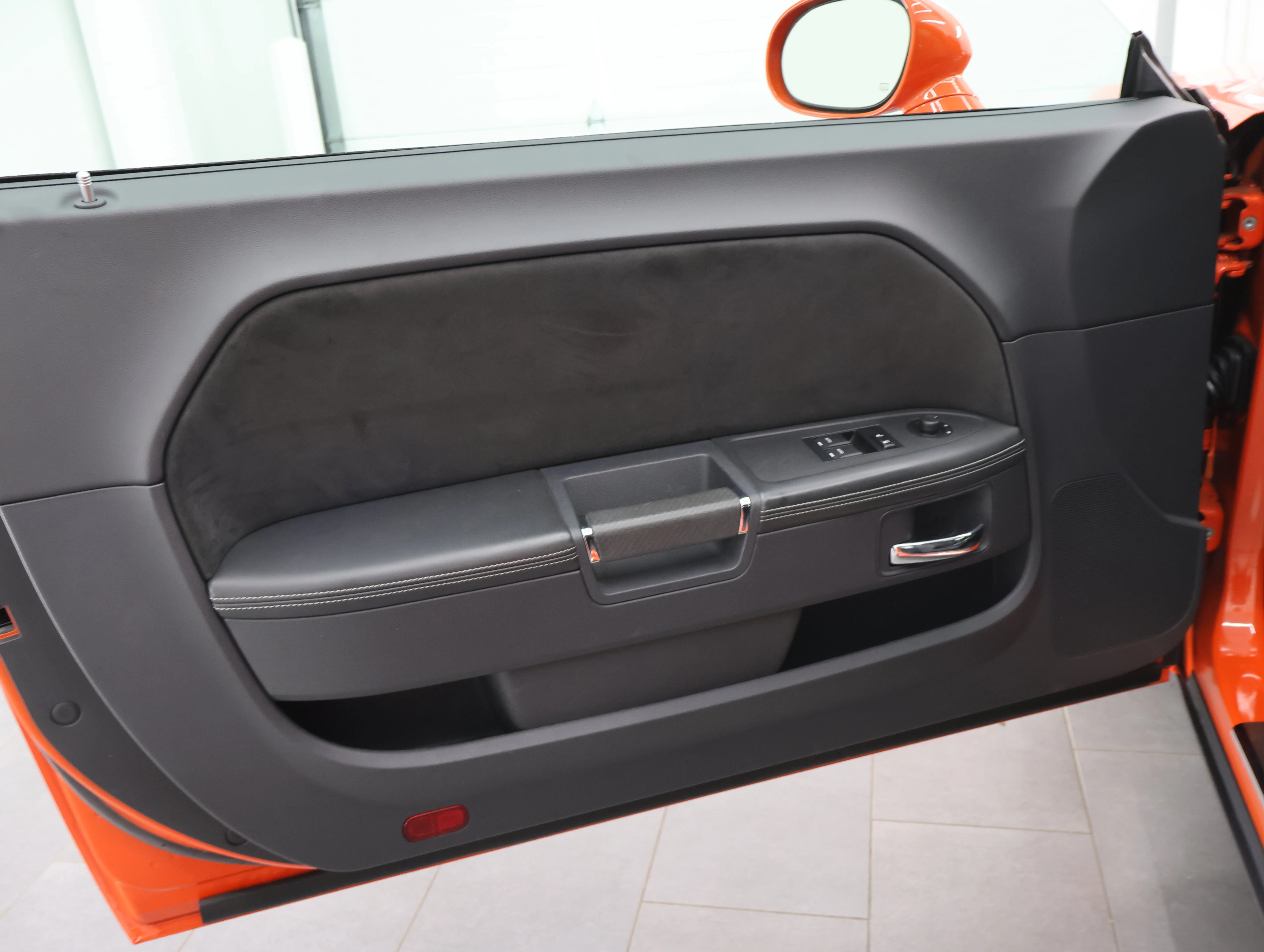 Used 2009 Hemi Orange Pearl Dodge SRT8 image 34