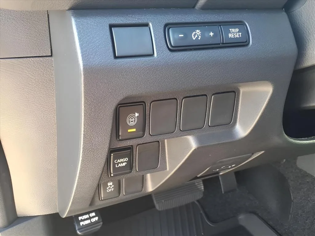 New 2026 Glacier White Nissan Crew Cab SV image 17