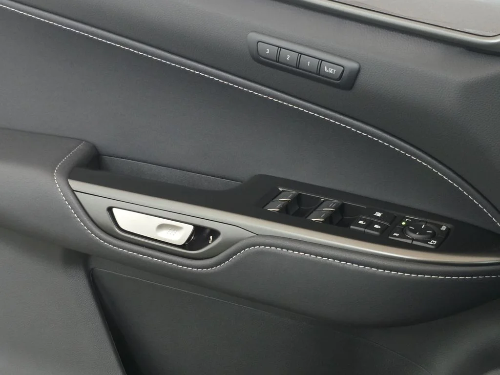 New 2026 Atomic Silver Lexus PREMIUM image 26