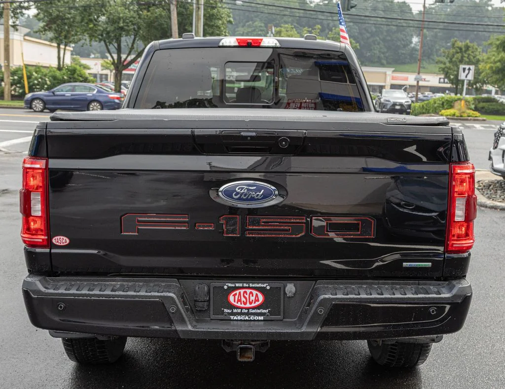 Used 2023 Black Ford XLT image 4