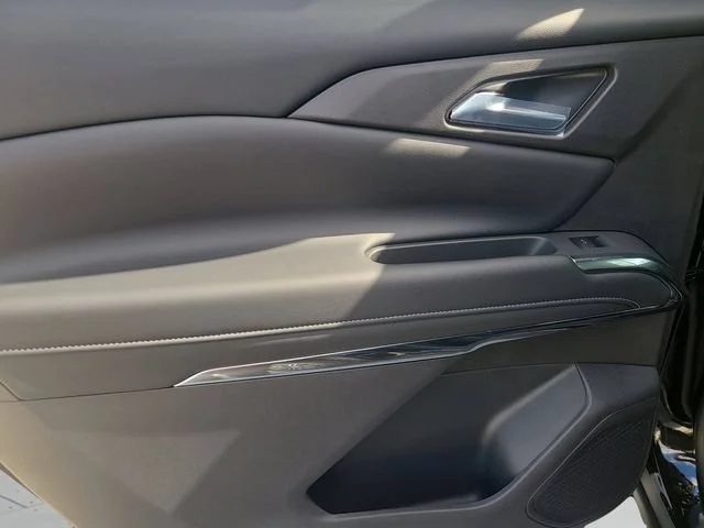 New 2026 Mosaic Black Metallic Chevrolet LT image 18