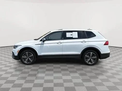 Used 2024 Pure White Volkswagen 2.0T Wolfsburg Edition image 6