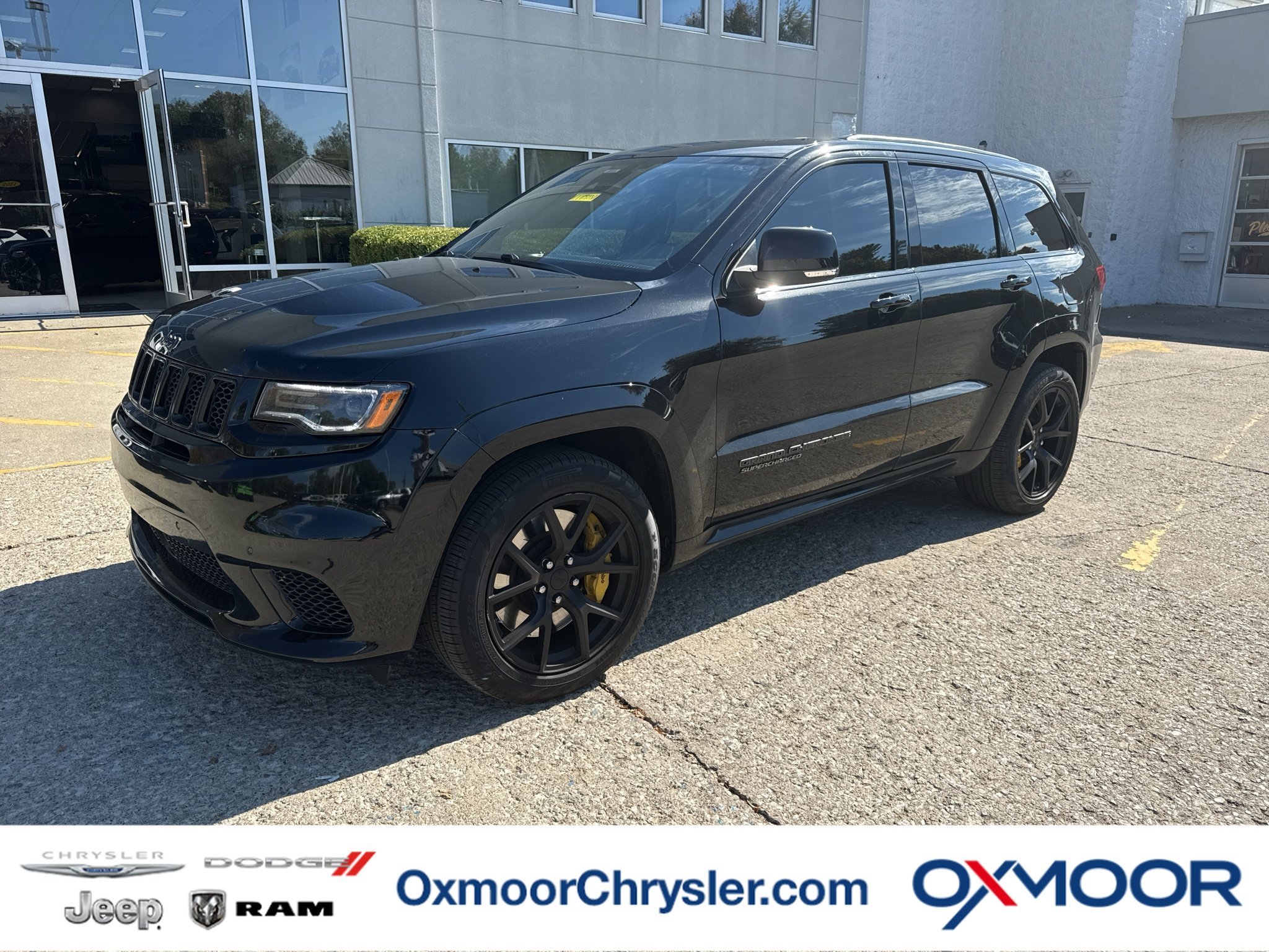 Used 2020 Diamond Black Crystal Pearlcoat Jeep Trackhawk image 1