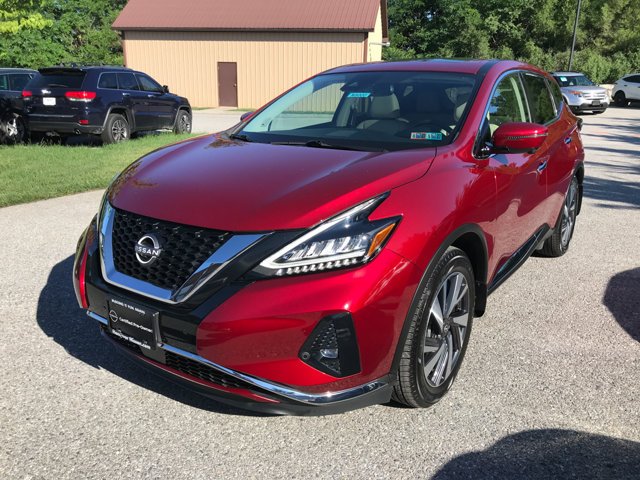 Used 2023 Scarlet Ember Tintcoat Nissan SL image 3