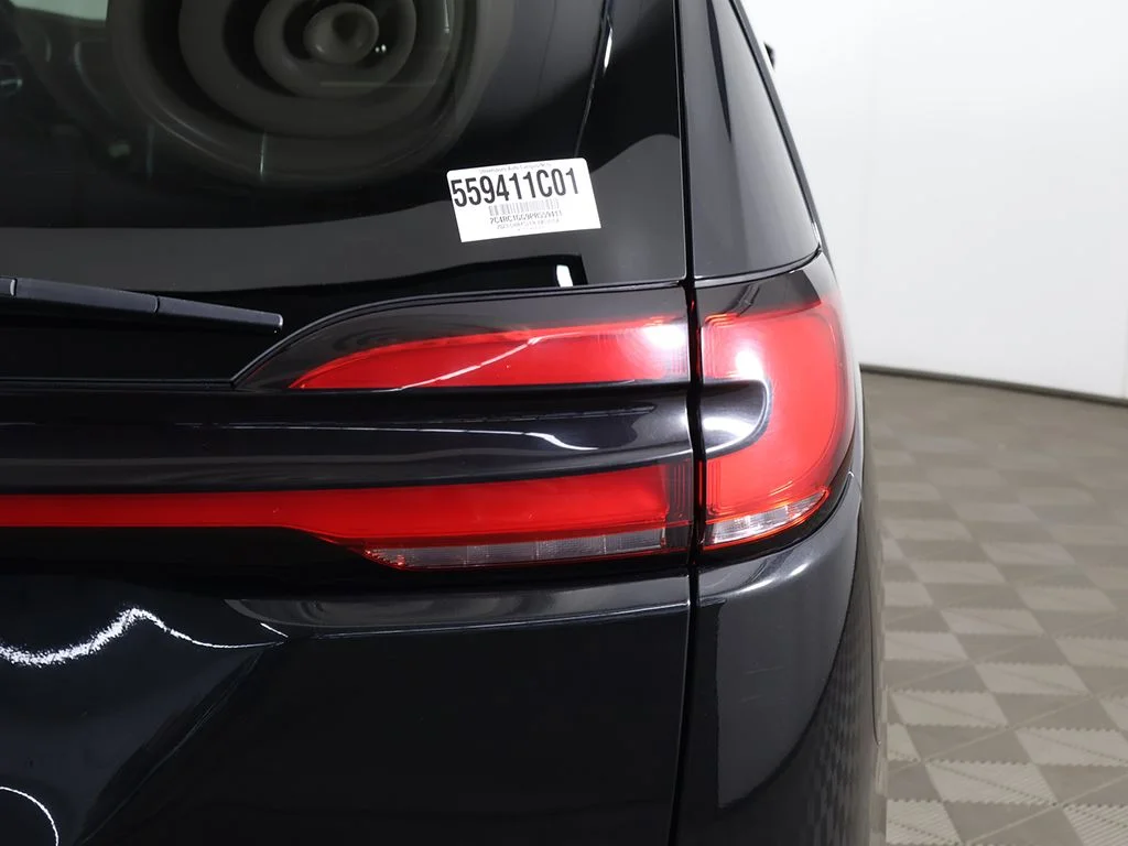 Used 2023 Black Chrysler Limited image 21