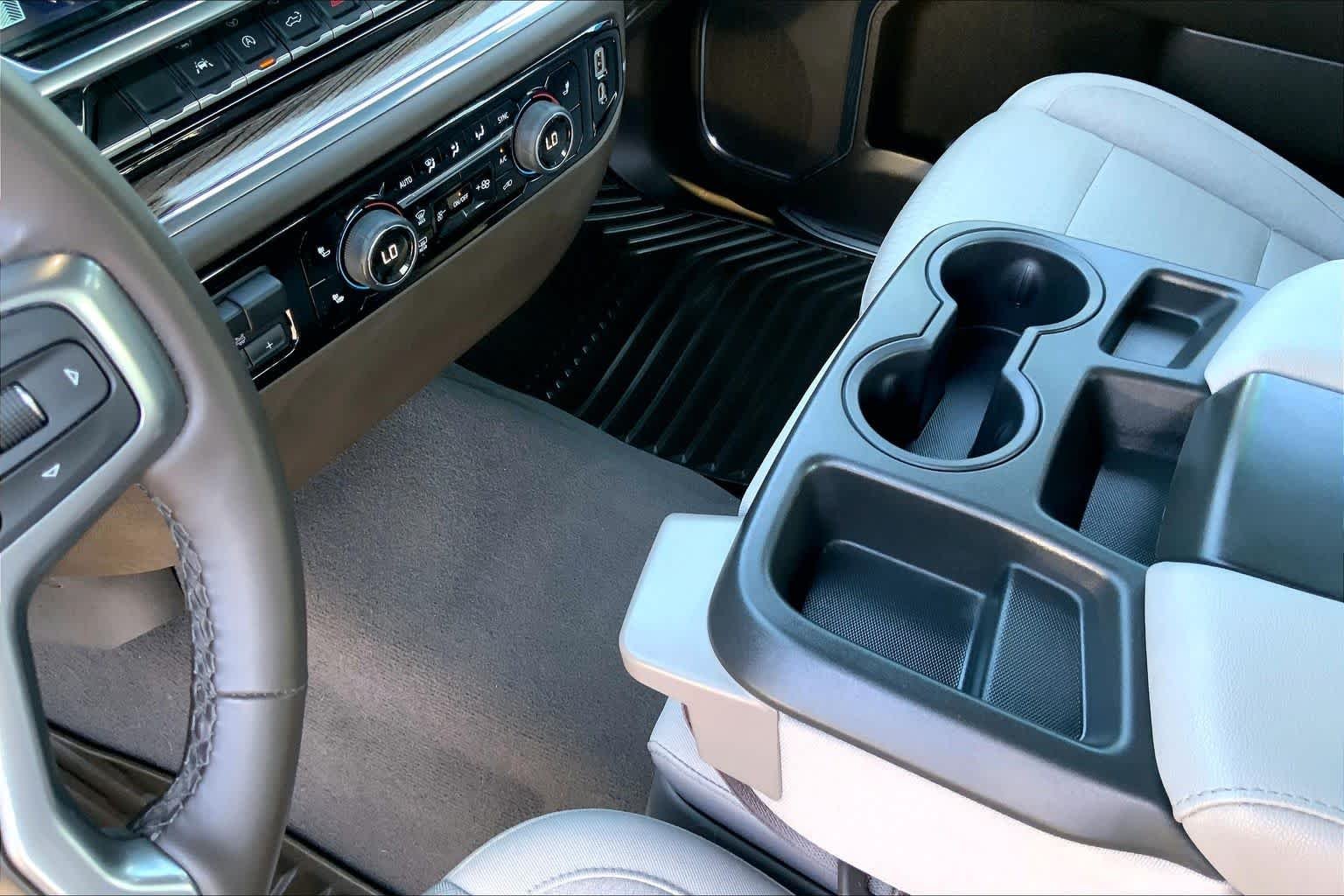 Used 2023 SUMMIT WHITE Chevrolet RST image 17