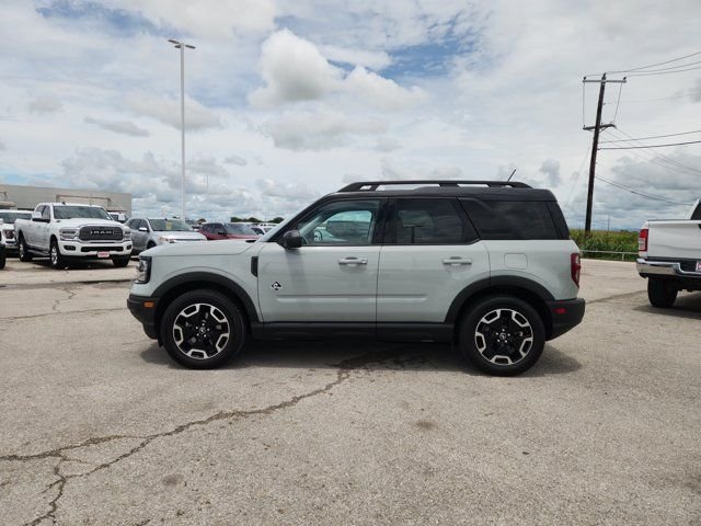 Used 2022 Green Ford Outer Banks image 4
