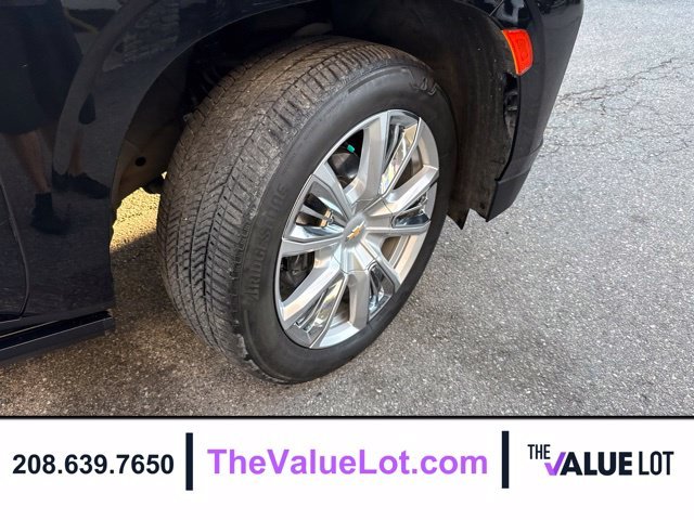 Used 2021  Chevrolet High Country image 11