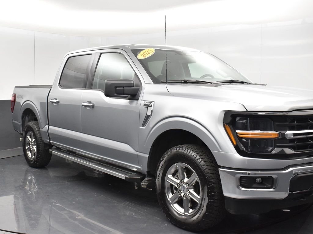 Used 2025 Silver Ford XLT image 11