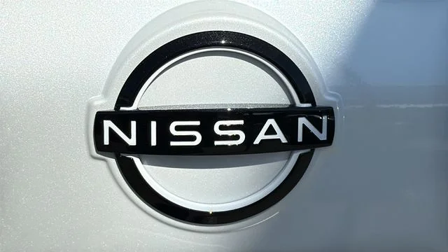 New 2026 Everest White Pearl TriCoat Nissan Dark Armor™ image 28