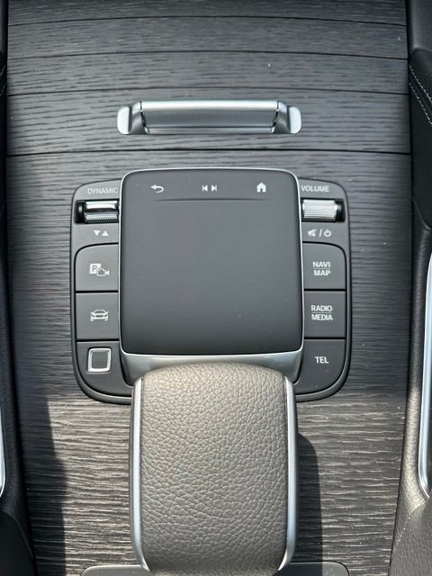 New 2026 MANUFAKTUR Moonlight White Magno Mercedes-Benz GLS 450 image 33