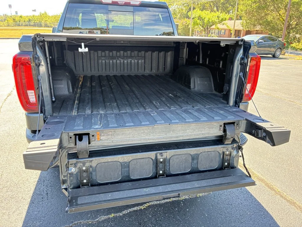 Used 2021 HUNTER METALLIC GMC Denali image 14