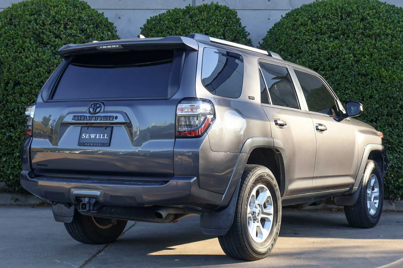 Used 2019 Magnetic Gray Metallic Toyota SR5 image 8