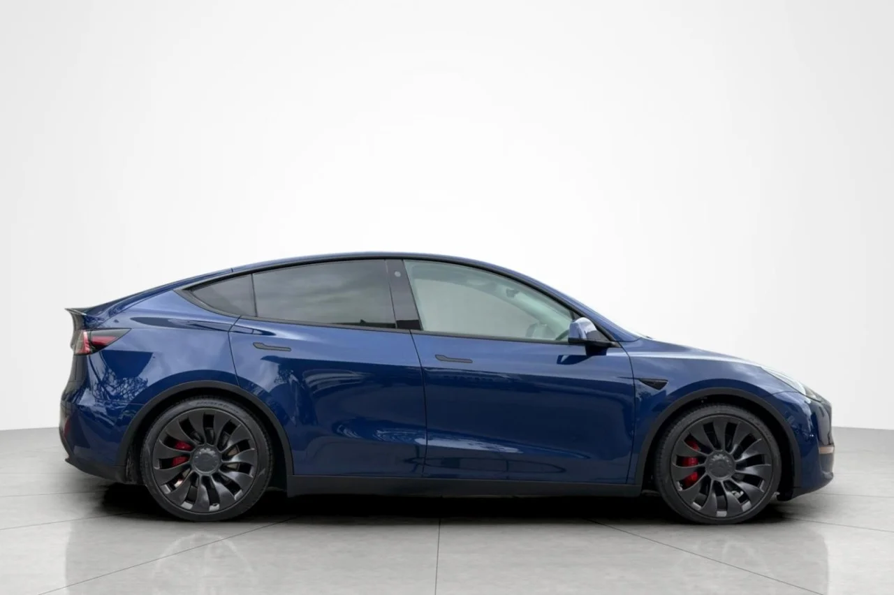 Used 2022 BLUE Tesla Performance image 6
