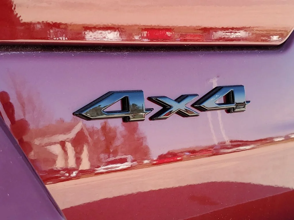 New 2026 Velvet Red Pearl-Coat Exterior Paint Jeep Laredo Altitude image 6