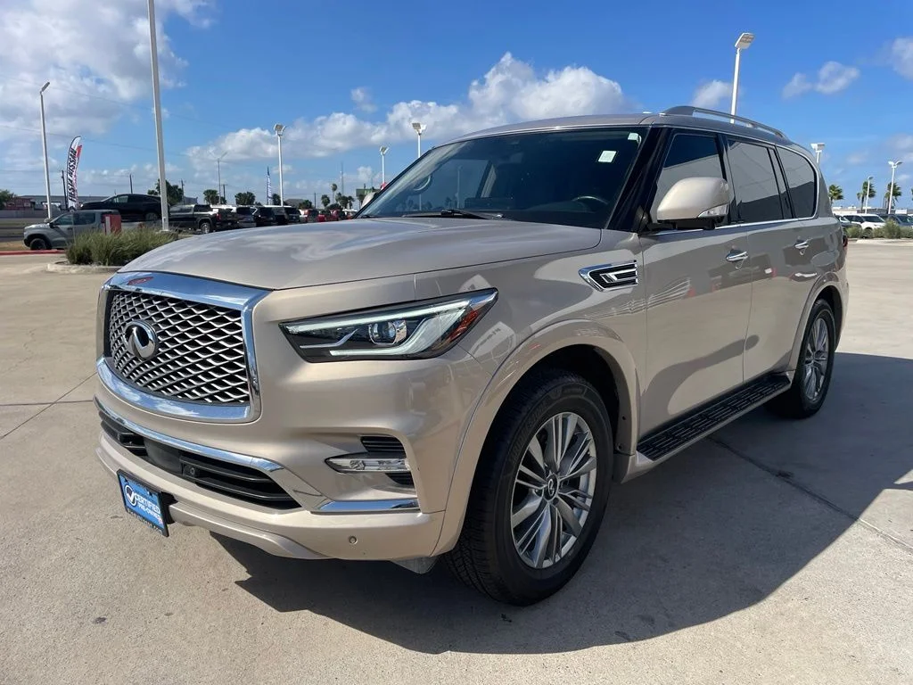 Used 2022 Beige INFINITI LUXE image 3