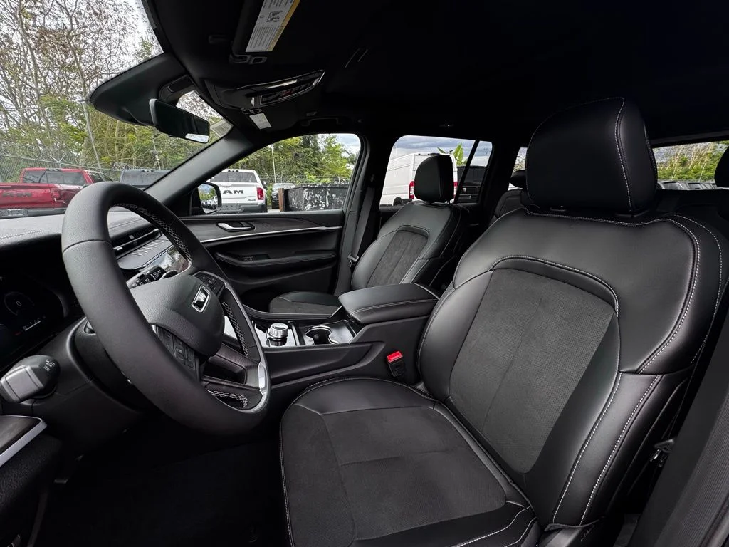 New 2026 Black Jeep Altitude image 15