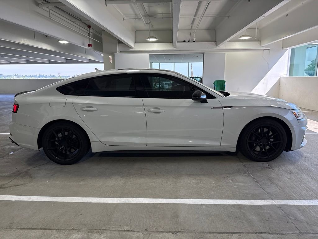 Used 2019  Audi Premium Plus image 4