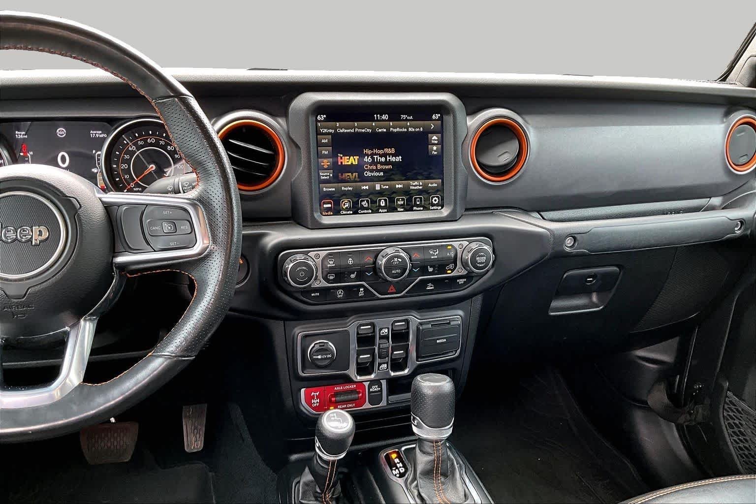 Used 2023 Granite Crystal Metallic Clearcoat Jeep Mojave image 7