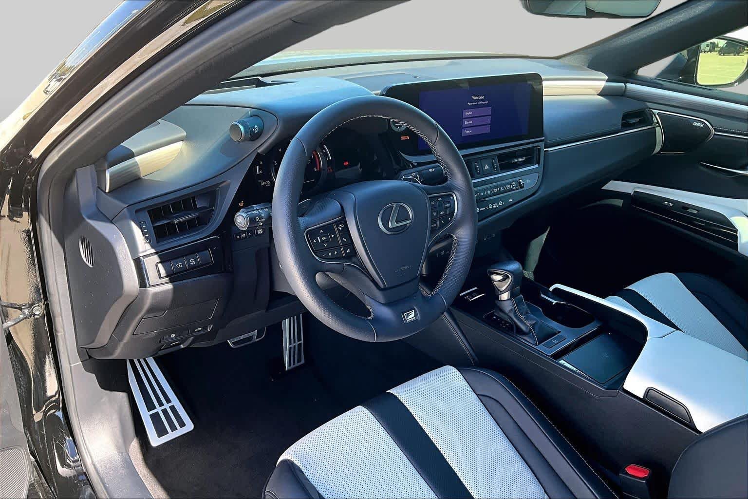 Used 2024 Obsidian Lexus F SPORT Handling image 16