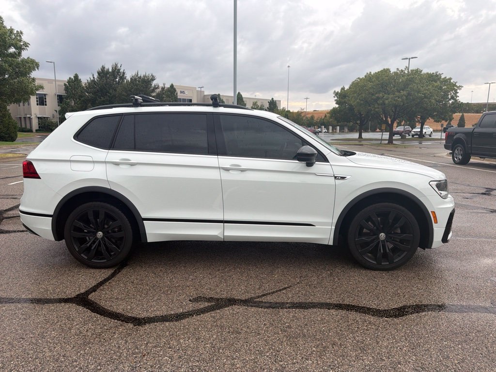 Used 2020  Volkswagen 2.0T SE R-Line Black image 4
