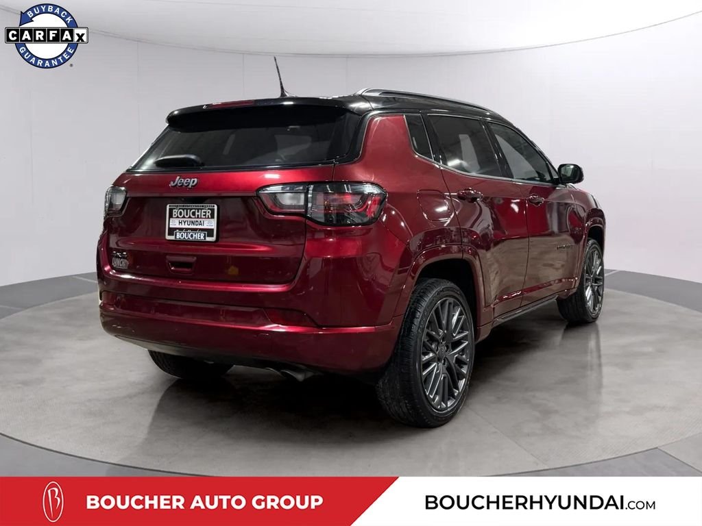 Used 2022 Velvet Red Pearlcoat Jeep Limited image 3