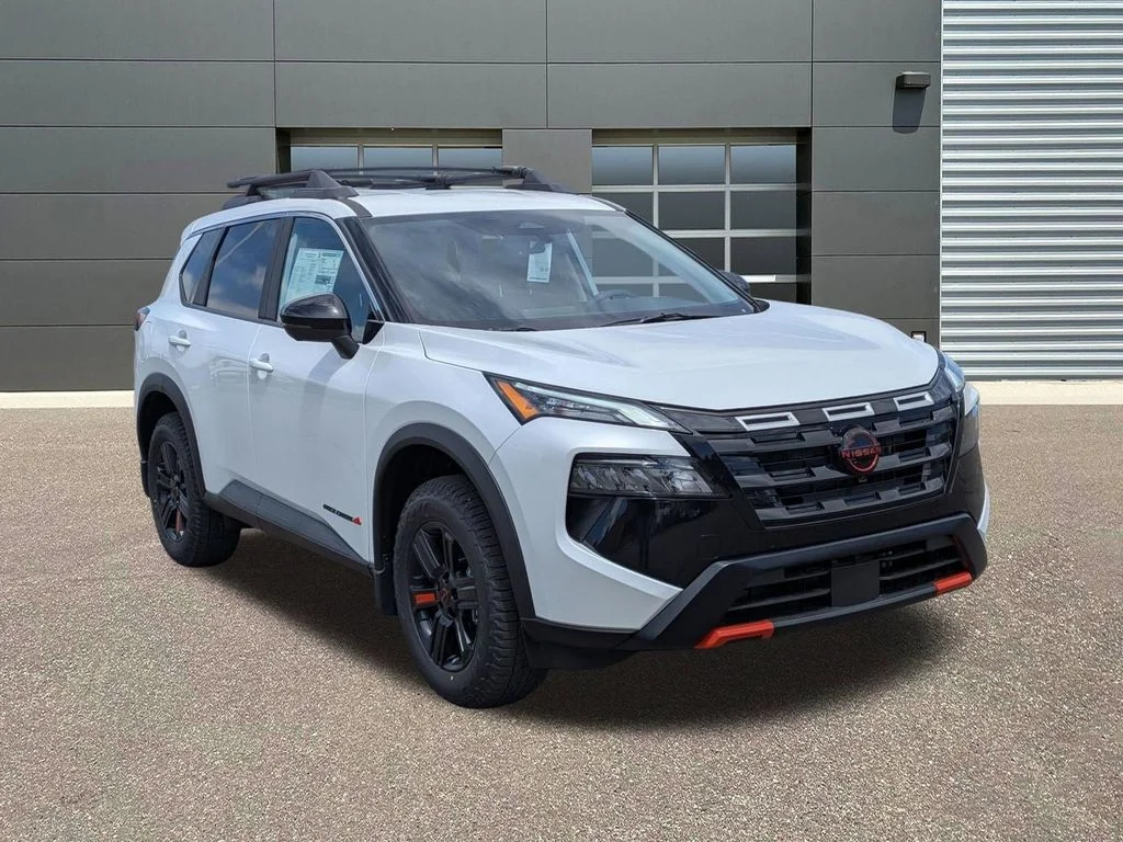 New 2026 Everest White Pearl TriCoat Nissan Rock Creek® image 3
