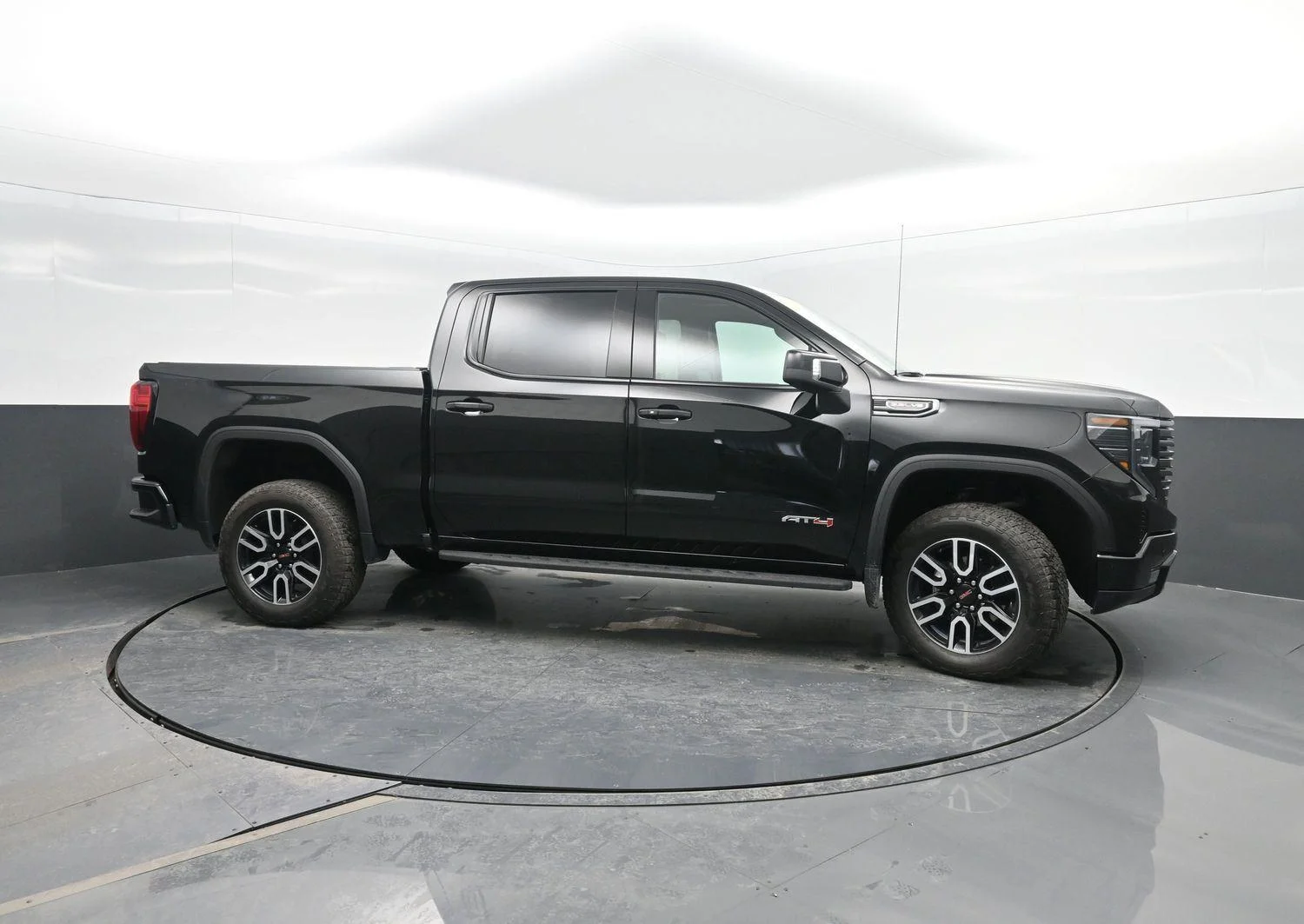 Used 2026 Onyx Black GMC AT4 image 3