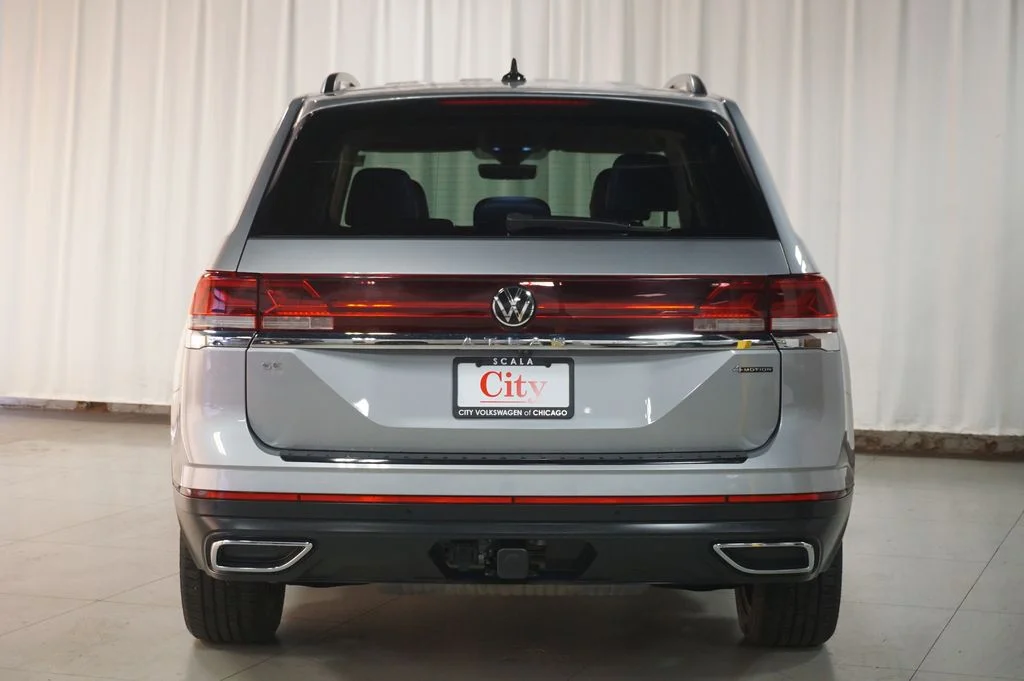 Certified Used 2024 Silver Mist Metallic Volkswagen 2.0T SE w/Technology image 8