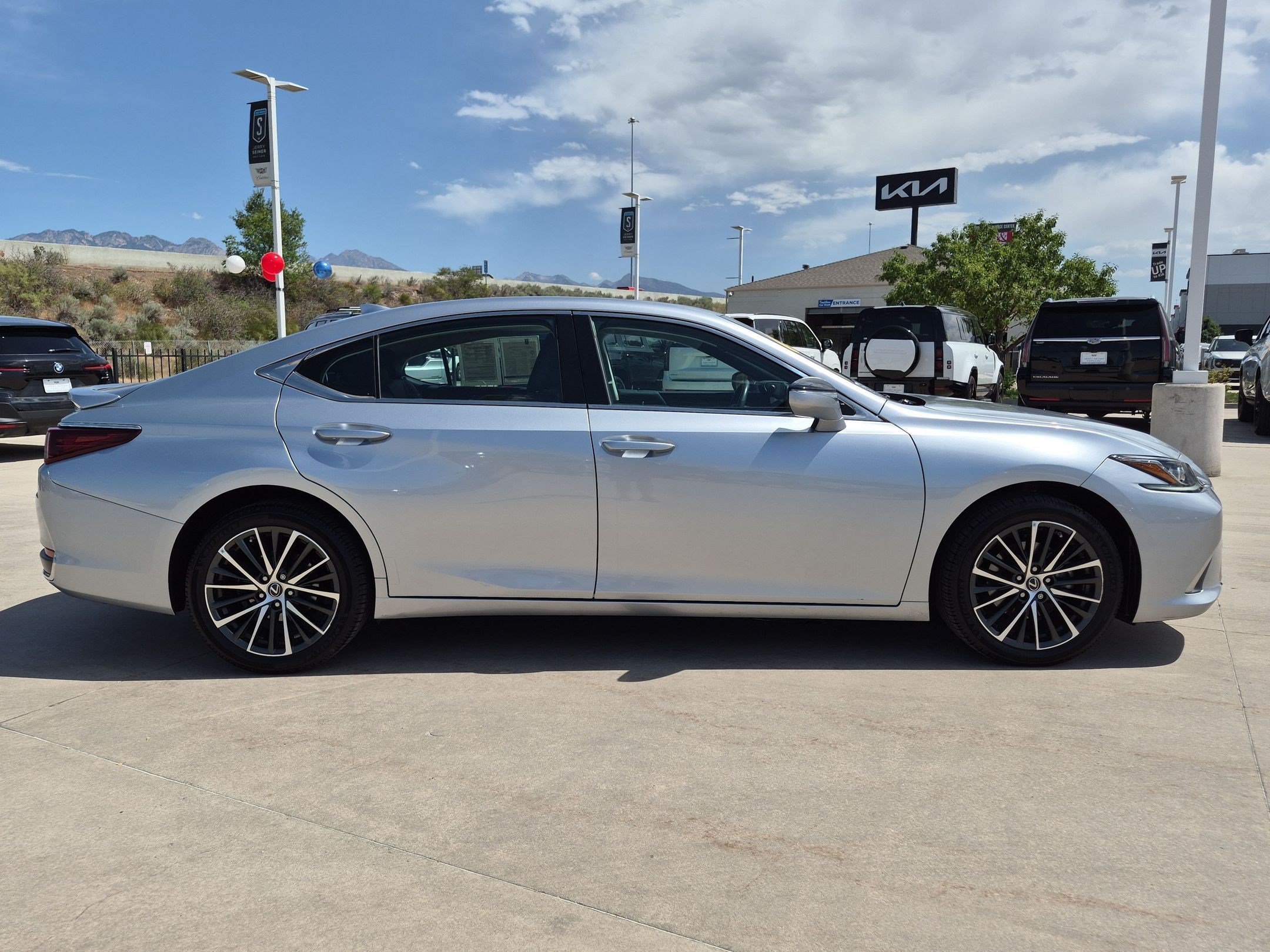 Certified Used 2023 Iridium Lexus ES 250 image 7