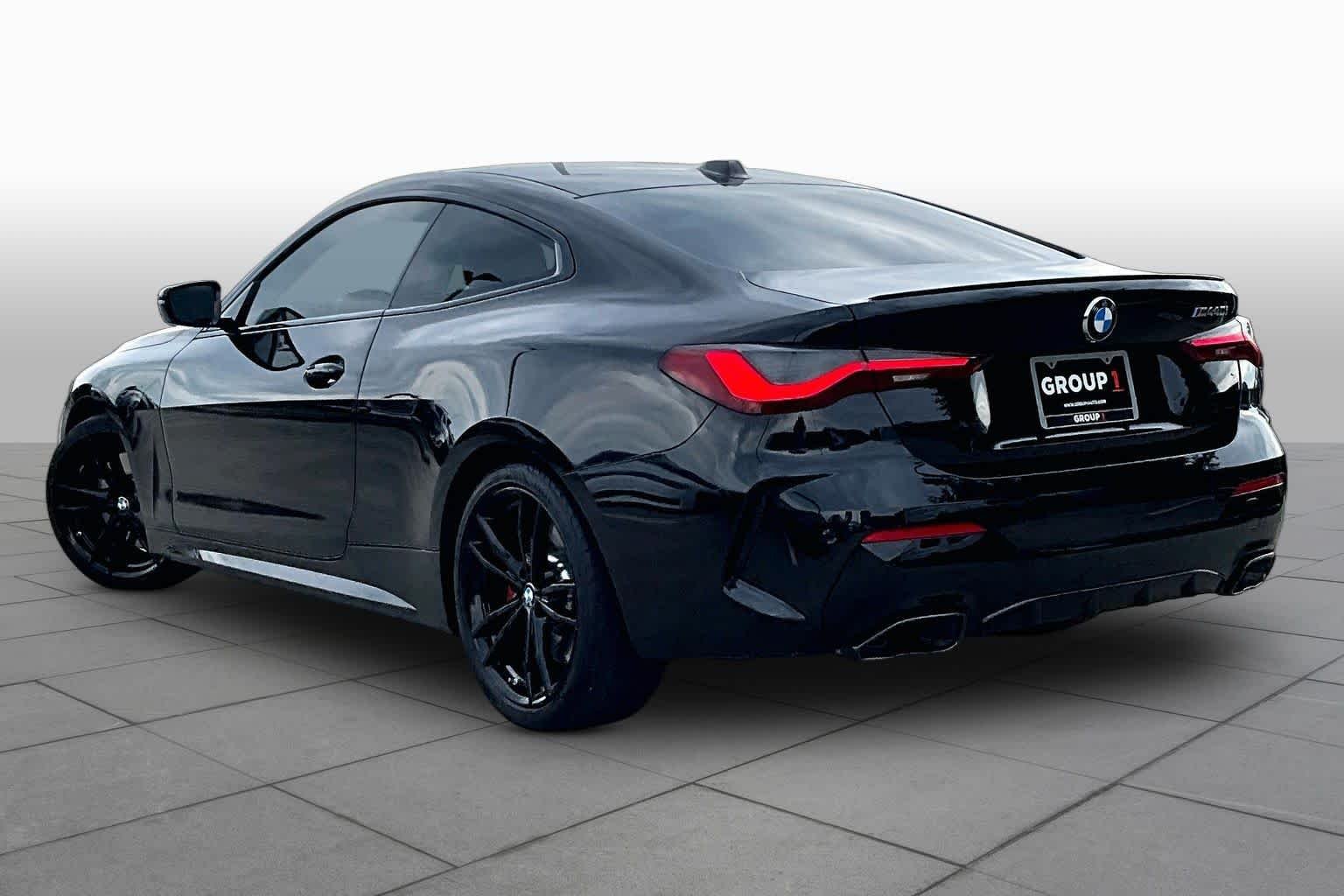 Used 2024 Black Sapphire Metallic BMW M440i image 12