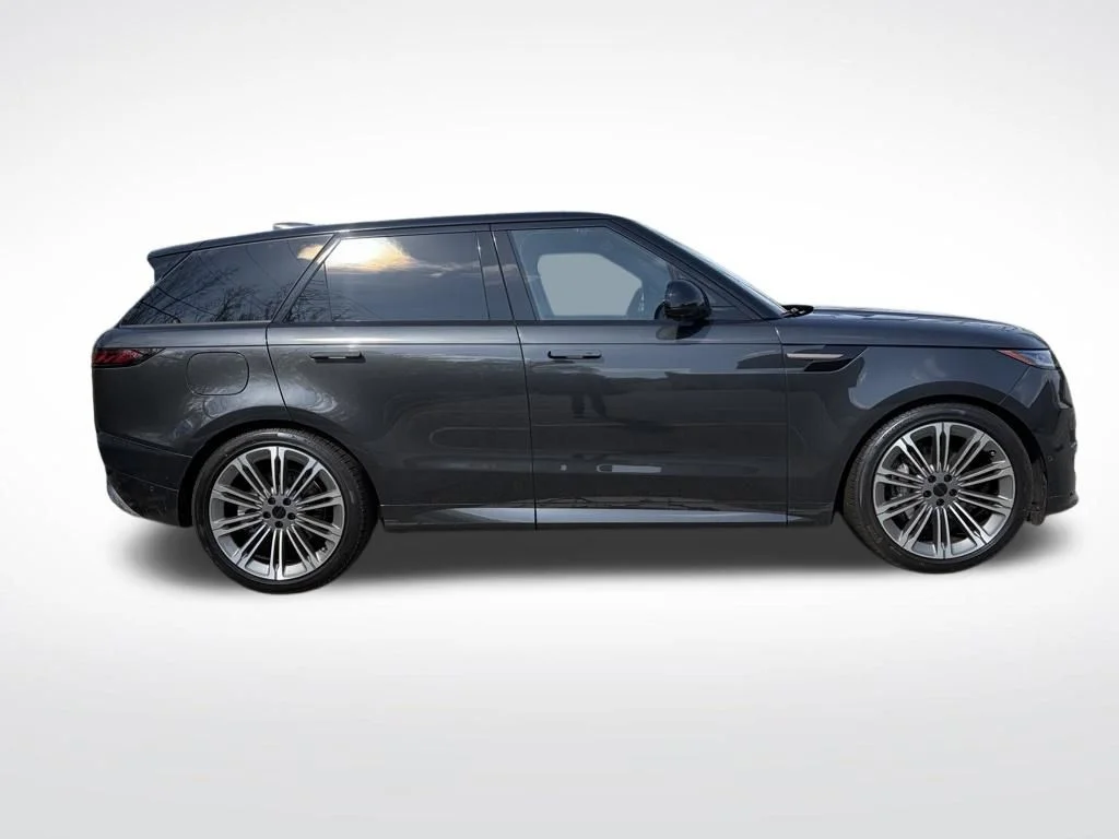 New 2026 Gray Land Rover Dynamic SE image 4