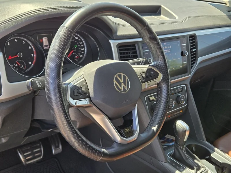 Used 2021 White Pearl Volkswagen 3.6L V6 SE W/TECHNOLOGY R-LINE FWD *LTD AVAIL* image 19