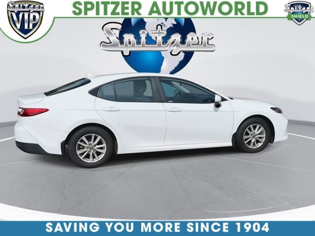 Used 2025 White Toyota LE image 10