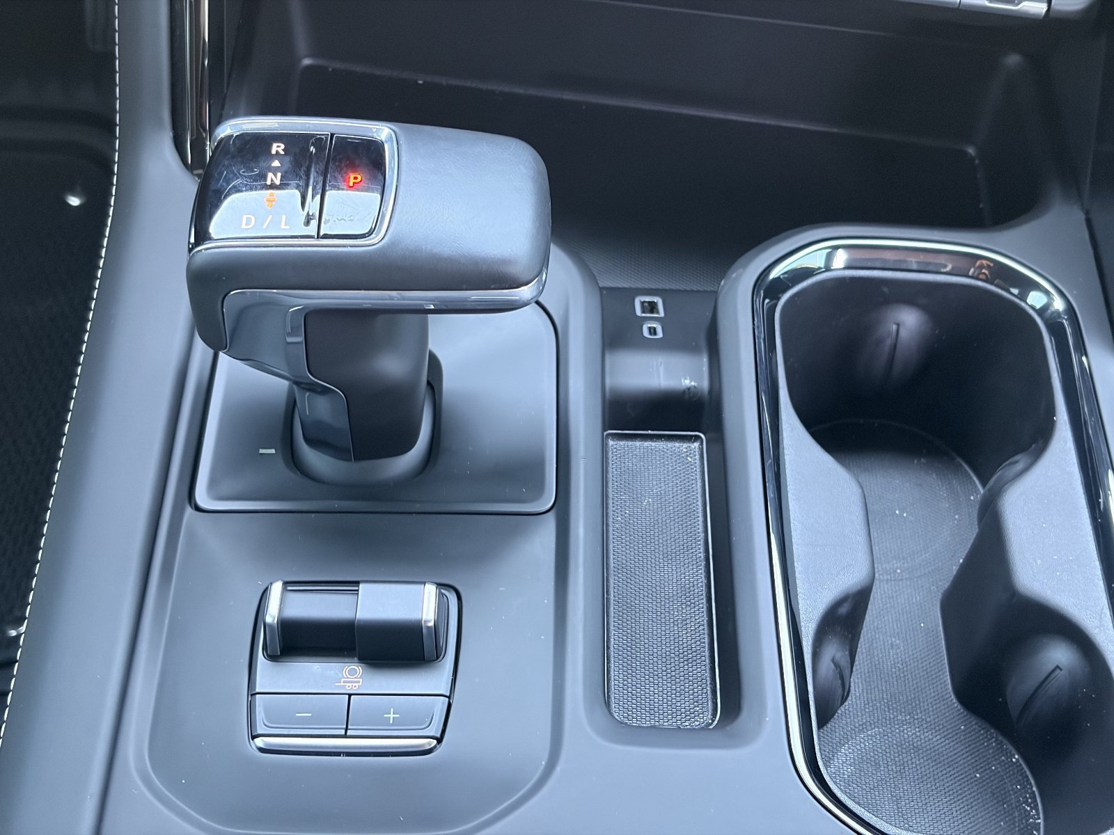 2026 GMC Sierra 1500 AT4X - Photo 21