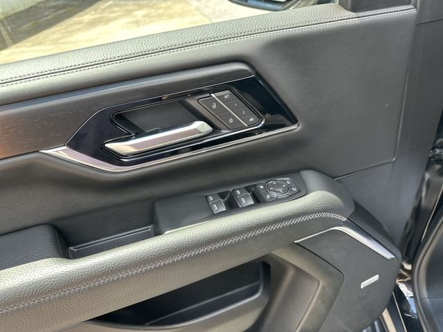 Certified Used 2025 Onyx Black GMC Denali image 17