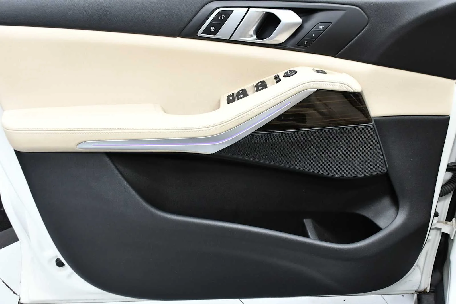 Used 2020 Alpine White BMW sDrive40i image 14