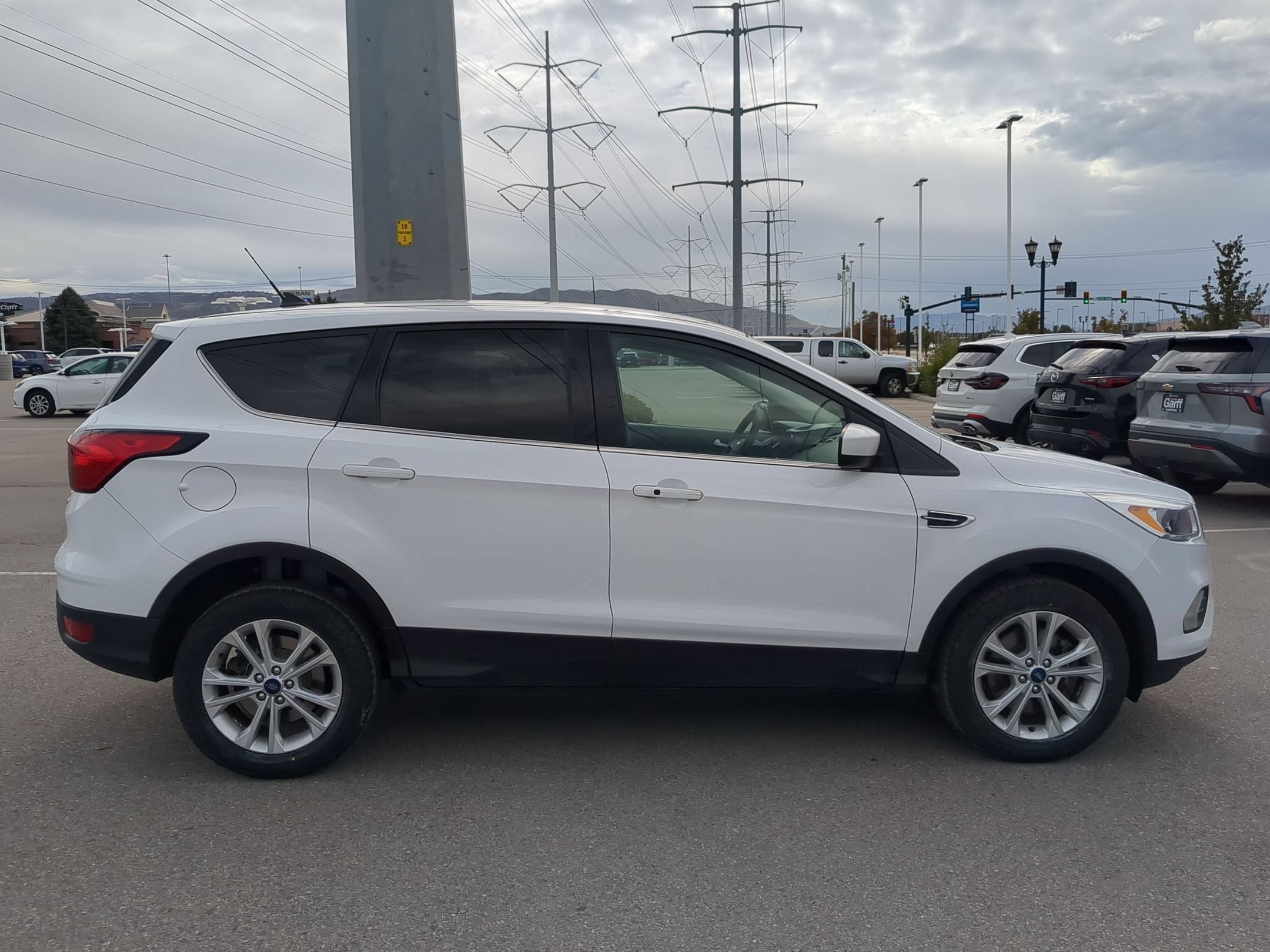 Used 2019 Ford Escape SE with VIN 1FMCU9GDXKUB31443 for sale in South Jordan, UT