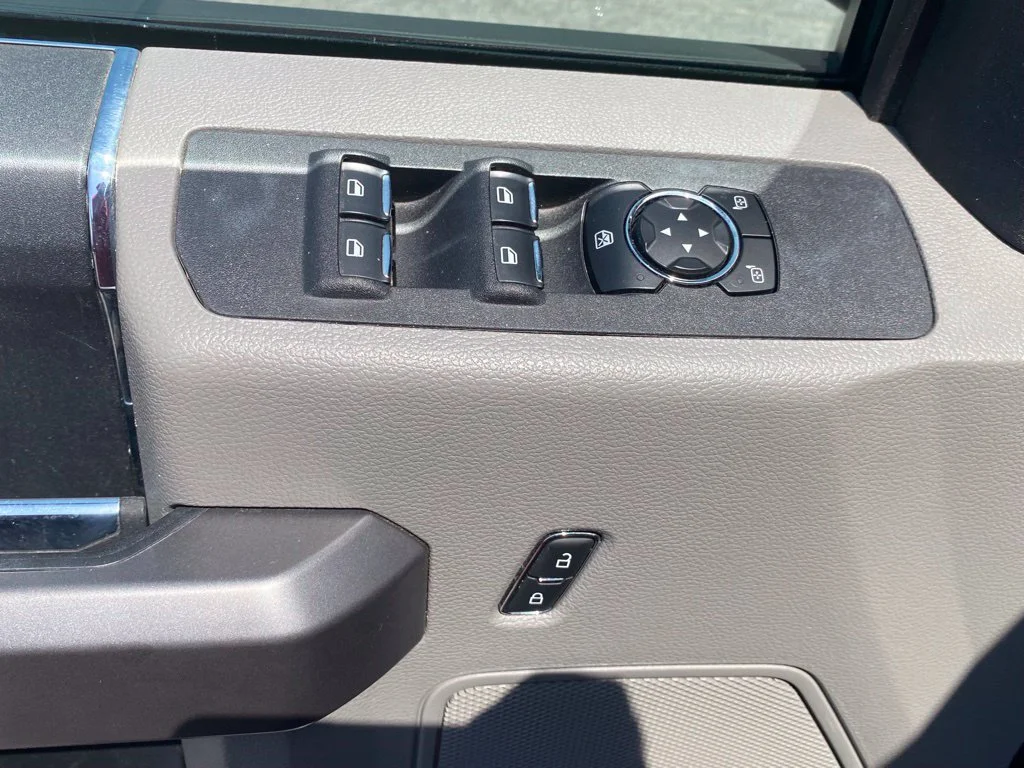 Used 2020 Gray Ford XLT image 17